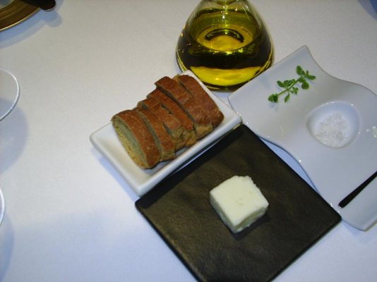 olive oil tasting . carme ruscadella.jpg