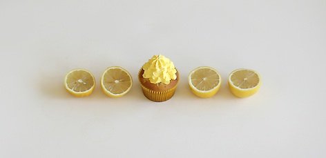 cupcakes-n-macarons_lemon cupcakes 6.jpg