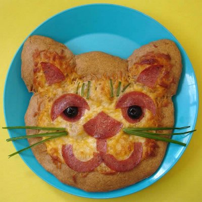 cat face pizza.jpg