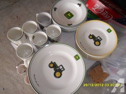 36-piece-john-deere-collectible-plate-cup-set-americanlisted_31140425.jpg