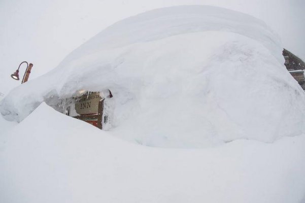 Snow of 17, Mammoth Mountain Inn Feb. 10.jpg
