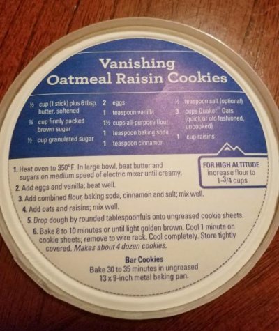 vanishing oatmeal raisin cookies.jpg