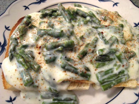 creamed asparagus.jpg