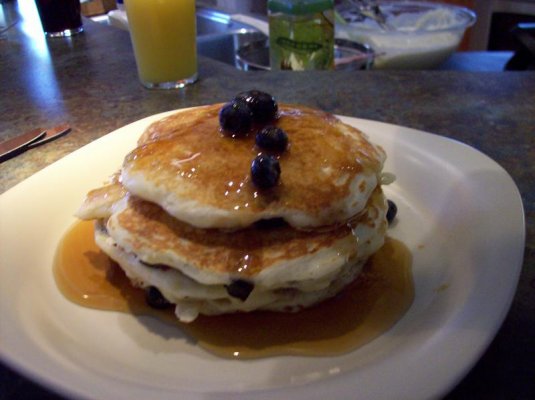 blueberry pancakes 005.jpg