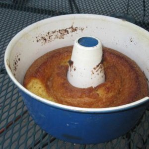 Photo for Tim to check out:
I cooked this about 2 or three days ago this is the cake with the creamed crisco and sugar method. I cooked it 5or10 min t