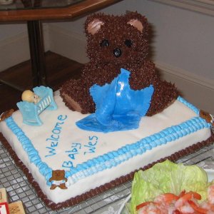 The bottom is white cake and the bear is chocolate so that everyone was happy. I also have some "after" shots, when the spouses arrived and served the
