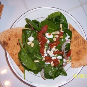 Spinach Salad w/ Sun Dried Tomatoes, Goat Cheese, Pine Nuts, & Red Onion