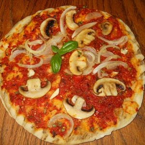 BBQ mushroom & onion pizza