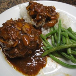 Hamburger Steak with Sweet Onions and Mushrooms from Cooking Light Dec. 2015 Issue 
http://www.cookinglight.com/food/quick-healthy/20-20-superfast-bee