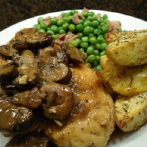 chicken marsala with rosemary roasted potatoes and peas with prosciutto, yummmmmmm