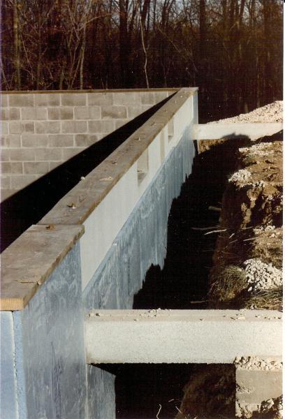Basement outer wall insulation