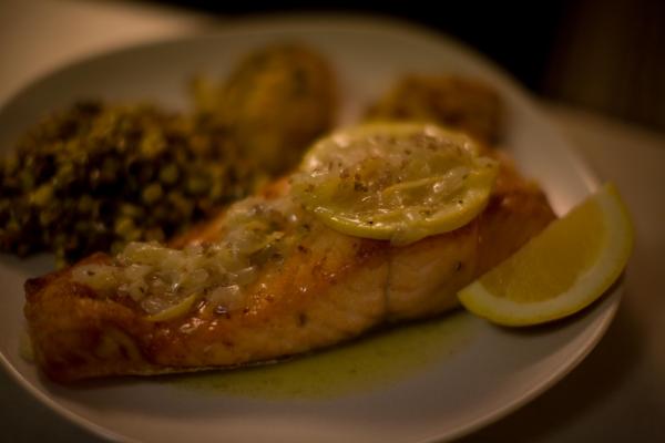 broiled salmon with lemon butter