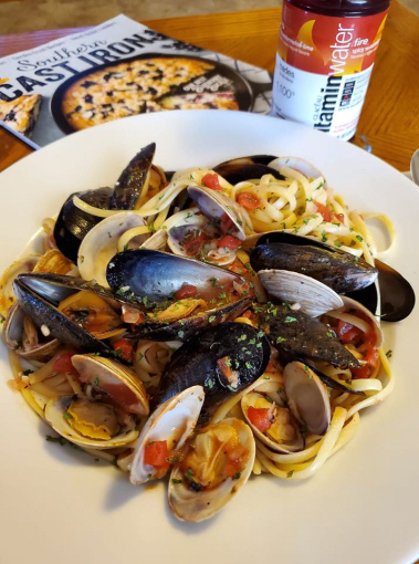 Clams & mussels