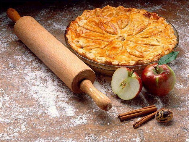Mothers Homemade Apple Pie