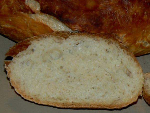 No knead bread slice
