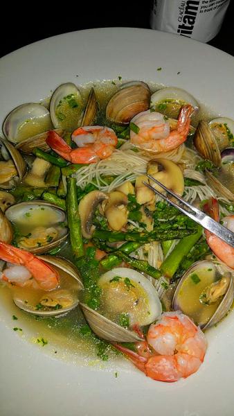 Somen noodles with shrimp & clams