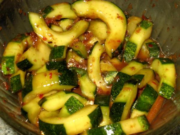 Spicy Chinese Cucumber Salad