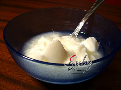 Yogurt_with%2Blogo.jpg
