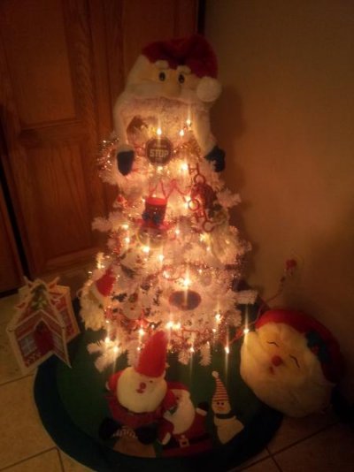2012-12-santa tree.jpg