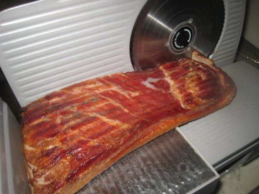Slicing Bacon1.jpg