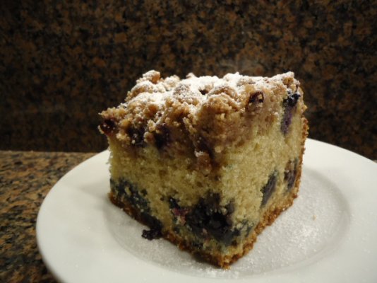 blueberry crumb cake1.jpg