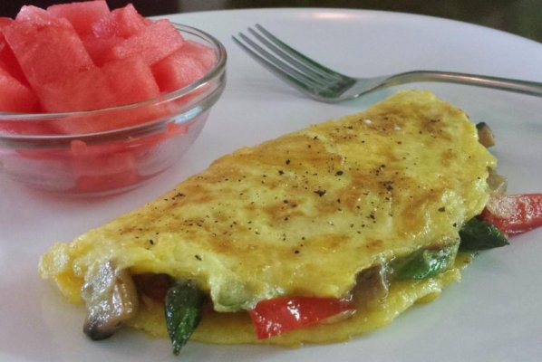 veggie omelet and watermelon.jpg
