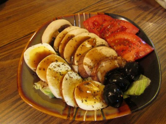 Salad, Muhroom, Egg & Tomato, Balsamic.jpg