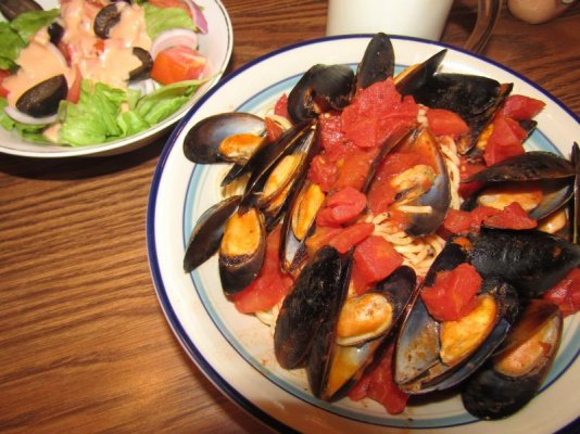 Steamed Mussels on a bed of #8, .jpg