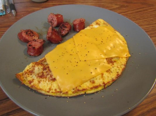 Omelet, Diced Spuds, Red Onion, Cheddar Blanket.jpg