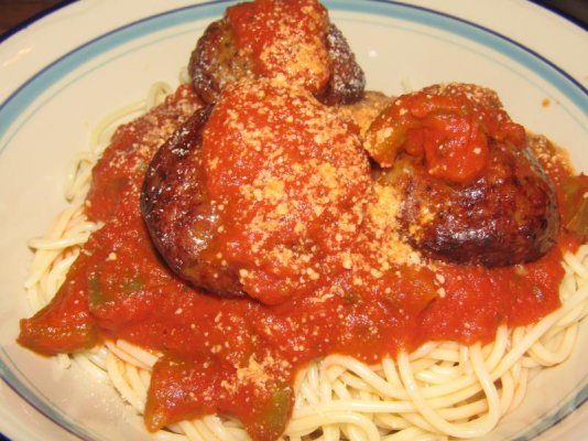 Spaghetti & Meatballs..Basil Sauce.jpg