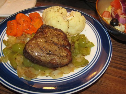 Filet Mignon, Peppers & Onions.jpg