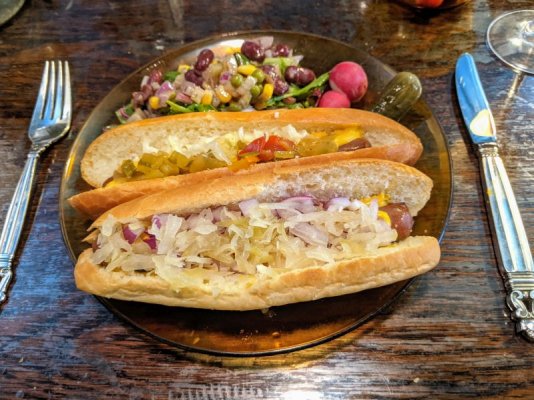 Griled hot dogs,Stirling's plate.jpg