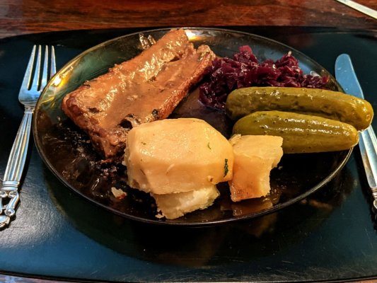 Gode ben (Danish braised ribs), roast potatoes, rødkål, and pickles.jpg
