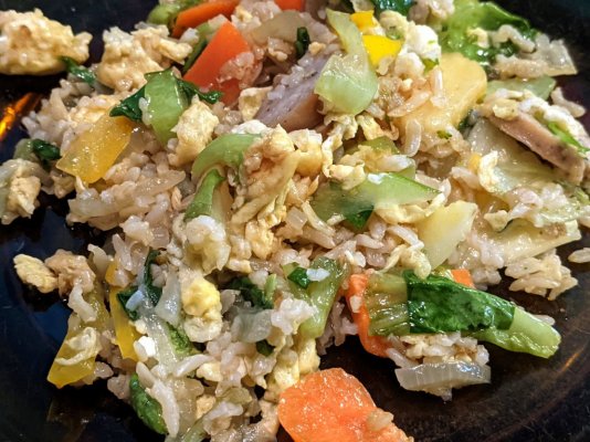 Fried rice with sausage and vegis.jpg