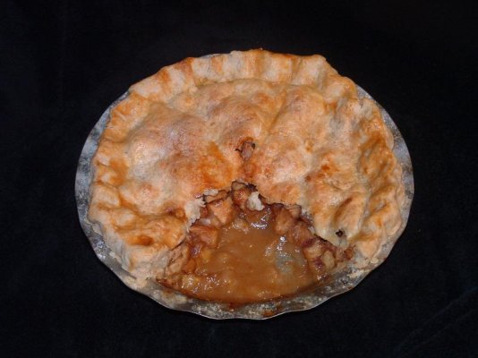Poperly baked apple pie.jpg