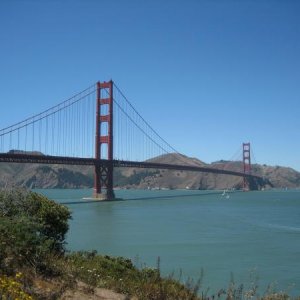 We could not believe how clear and warm it was on our walk across the GG Bridge!  This pic was snapped from Chrissy Field.