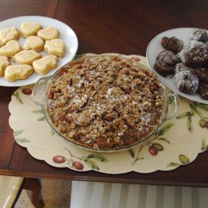 Date pie (served with sugar free cookies)