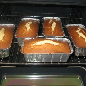 Recipe here: http://www.discusscooking.com/forums/f116/sweet-bread-raisin-bread-18490.html
