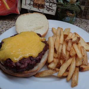 MMM! Grilled Cheeseburgers and Fries