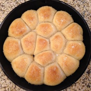 The smaller version of Cast Iron Skillet Rolls ala Salt&Pepper and AndyM