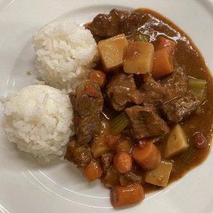 Local-Style Beef Stew and Rice