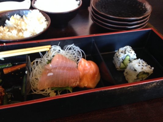 Click image for larger version

Name:	930Sushi2.JPG
Views:	230
Size:	107.0 KB
ID:	21932