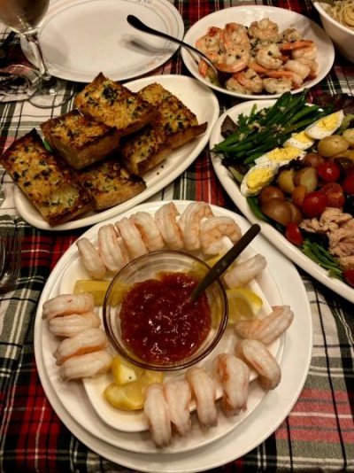 Click image for larger version

Name:	christmas_eve_dinner_122421_1_IMG_9052.jpg
Views:	35
Size:	62.5 KB
ID:	50543