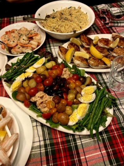 Click image for larger version

Name:	christmas_eve_dinner_122421_2_IMG_9054.jpg
Views:	29
Size:	69.0 KB
ID:	50544