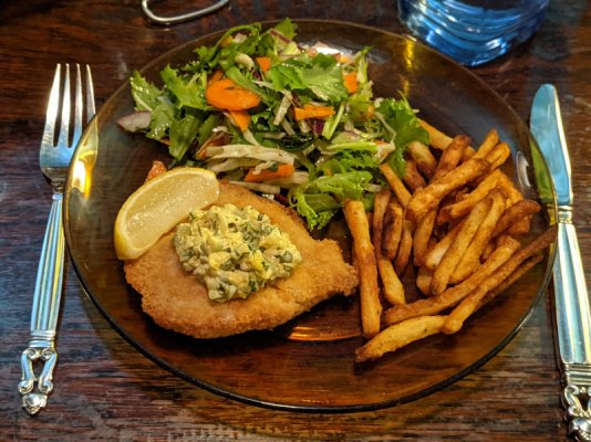 Click image for larger version

Name:	Fish and chips, salad, remoulade 2.jpg
Views:	29
Size:	138.8 KB
ID:	50573