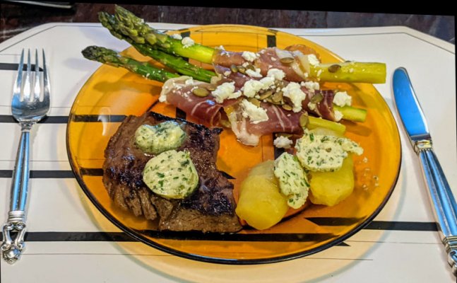Click image for larger version

Name:	Picanha steak, asparagus side salad, fingerling potatoes, and compound butter.jpg
Views:	11
Size:	139.3 KB
ID:	52265