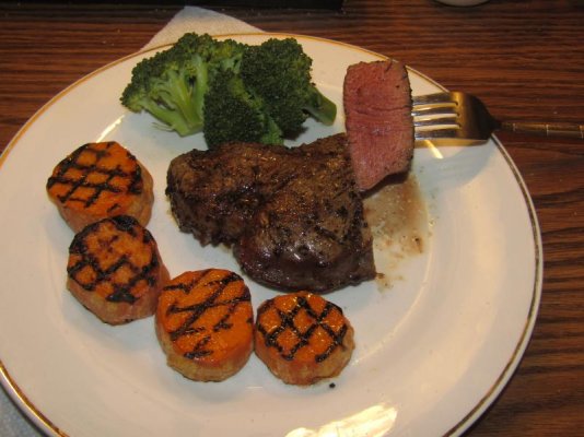 Click image for larger version

Name:	Filet Mignon, Grilled Sweets 6-26-22.jpg
Views:	28
Size:	65.1 KB
ID:	52362