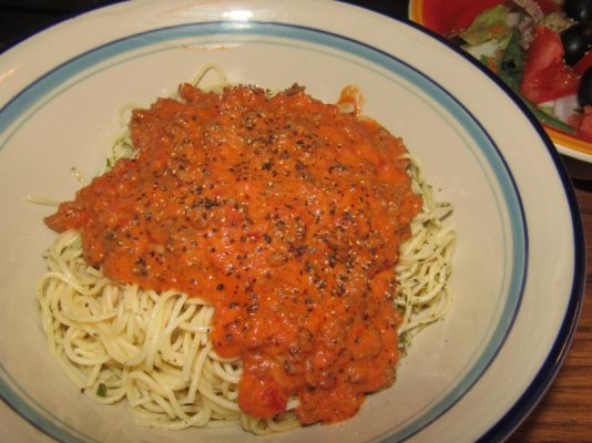 Click image for larger version

Name:	Spaghetti with Meat sauce (Ground Pork  8-2-22.jpg
Views:	24
Size:	67.0 KB
ID:	52796