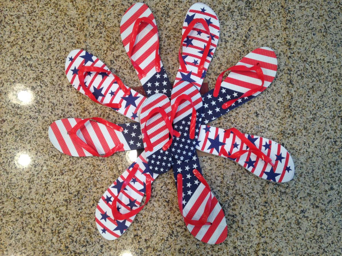 Dollar Tree Red White and Blue Flip-Flop Wreath