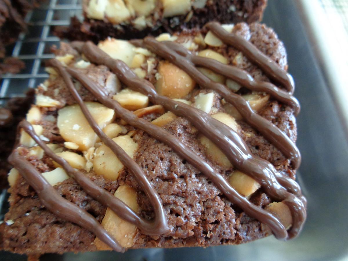 Macadamia Nut Brownies up close and personal, YUM!